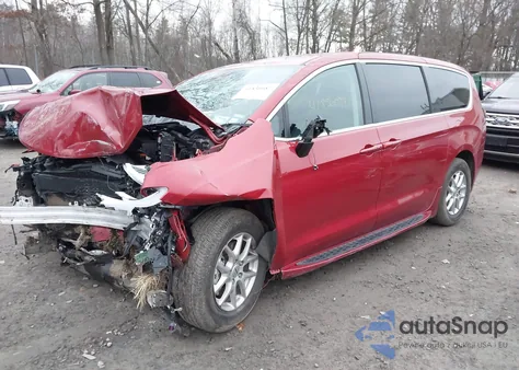 2024 Chrysler Pacifica Touring L z USA, uszkodzony, nr VIN 2C4RC1BG8RR170608